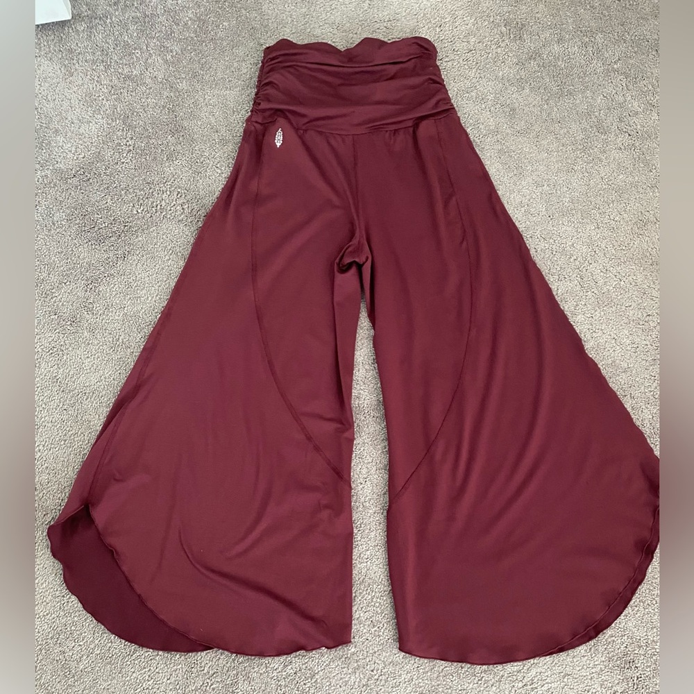 Free People Elegant Burgundy High Rise&Wide-Leg Pants